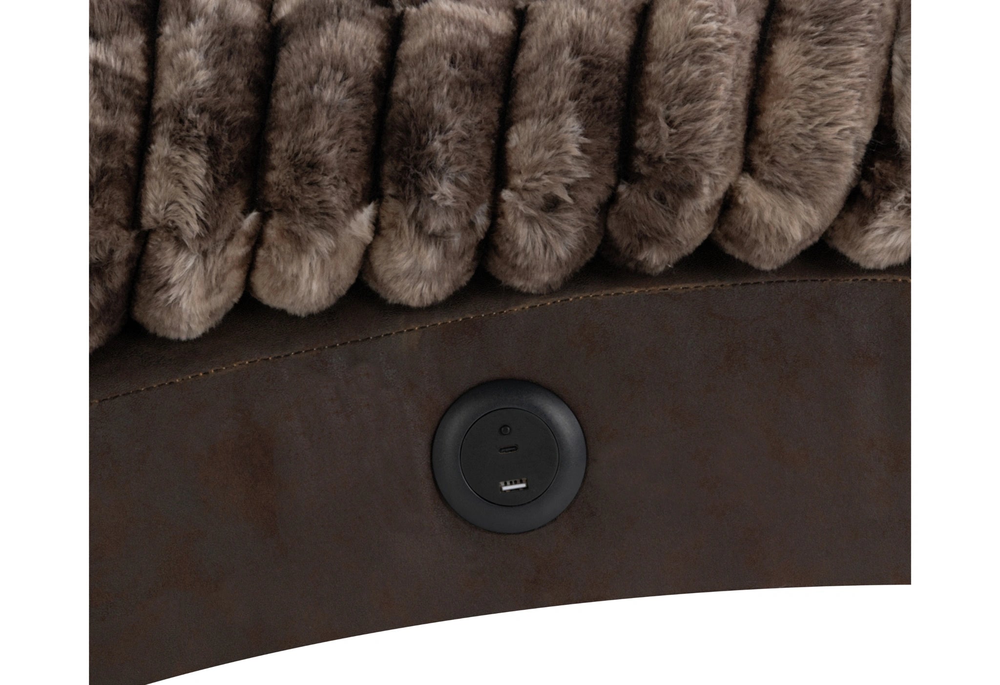 Dominic Mink/Java Chaise with USB