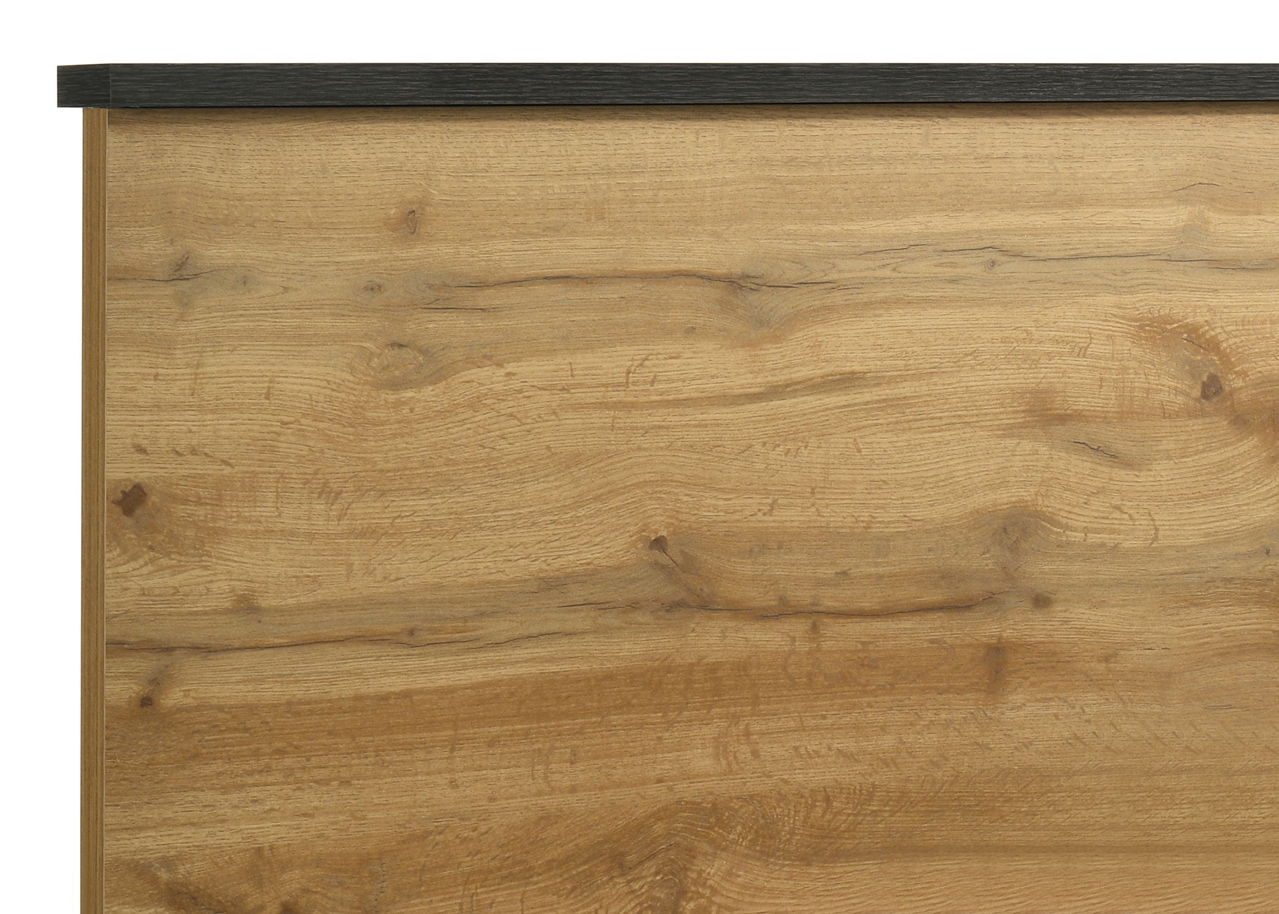 Kaywood Bedroom Sets