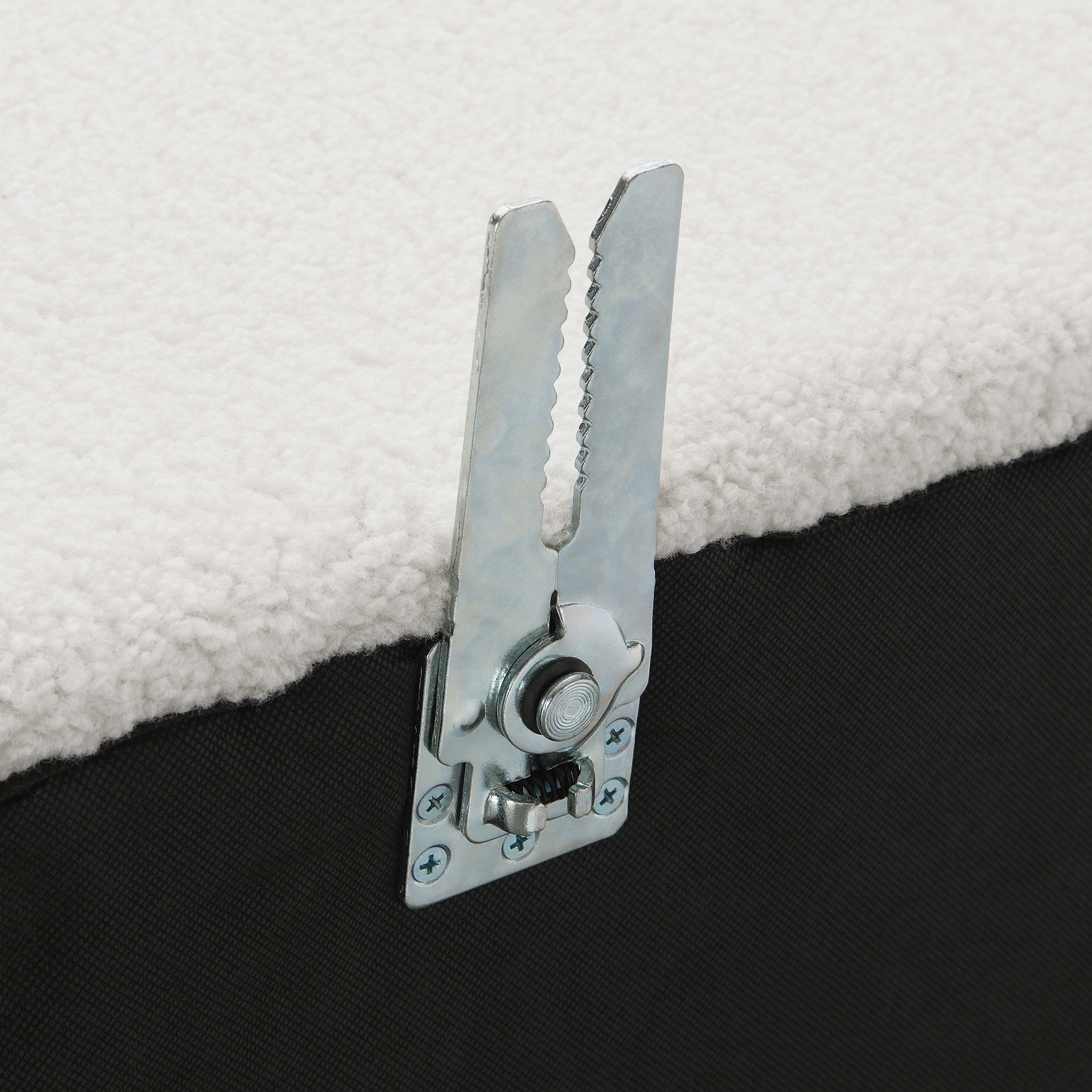 Sunny Armless Chair - Joseph's Furniture (East Orange, NJ)