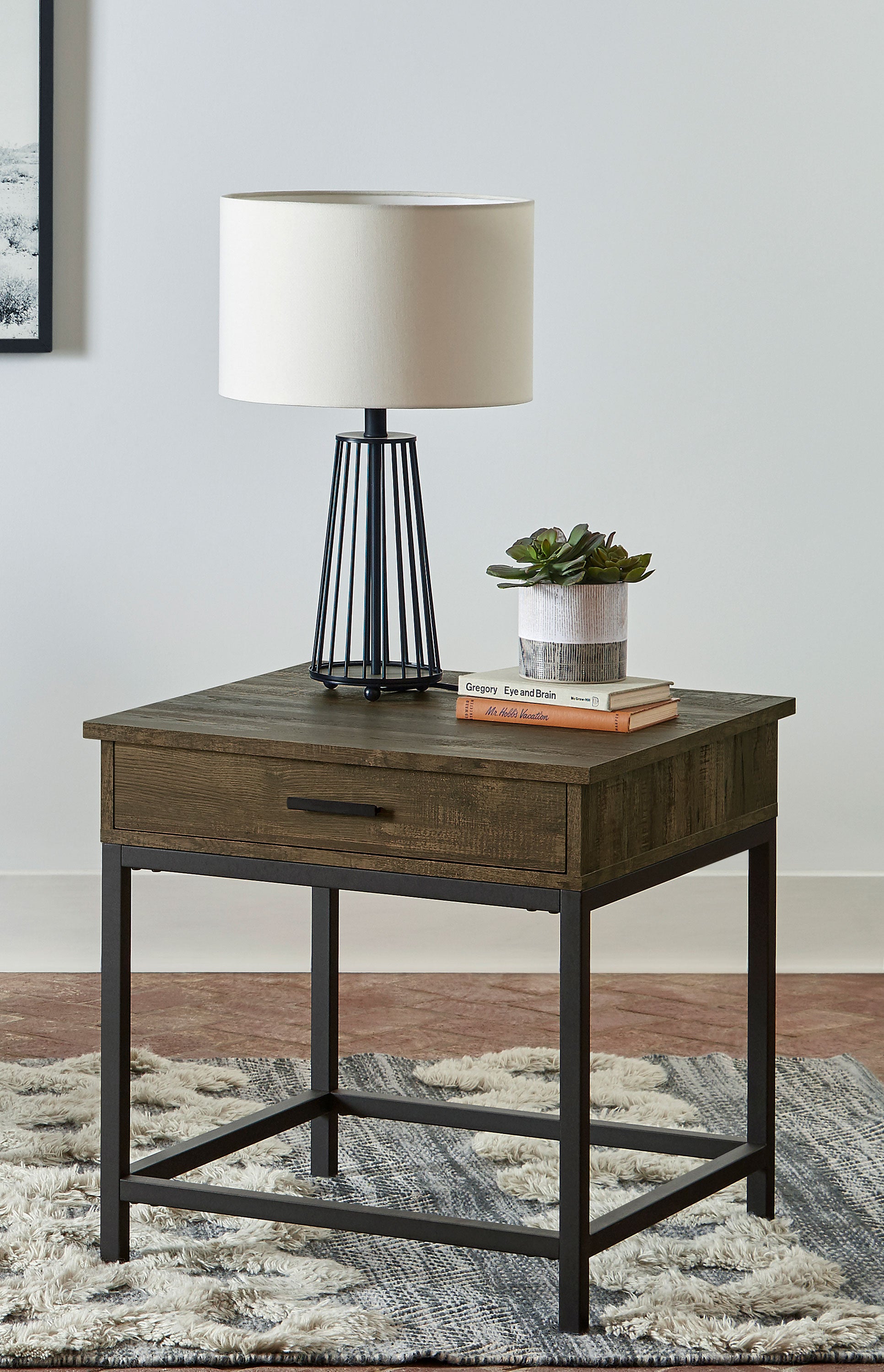 Byers End Table - Joseph's Furniture (East Orange, NJ)