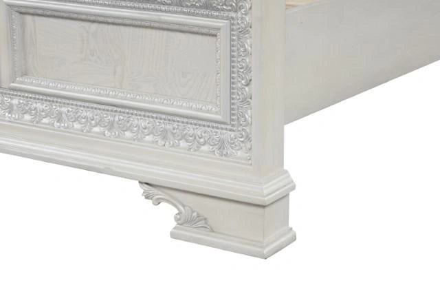 Stella Mia 4 Pc 5 Pc Queen Bedroom Set White