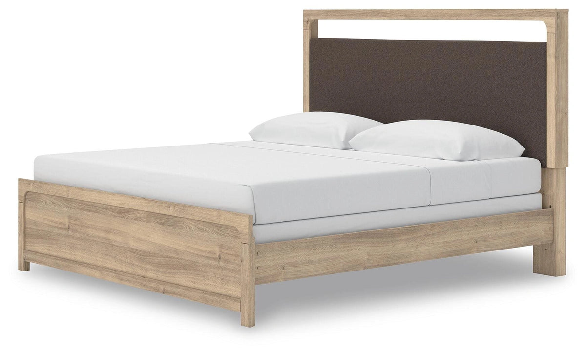 Kinlanni Upholstered Bed