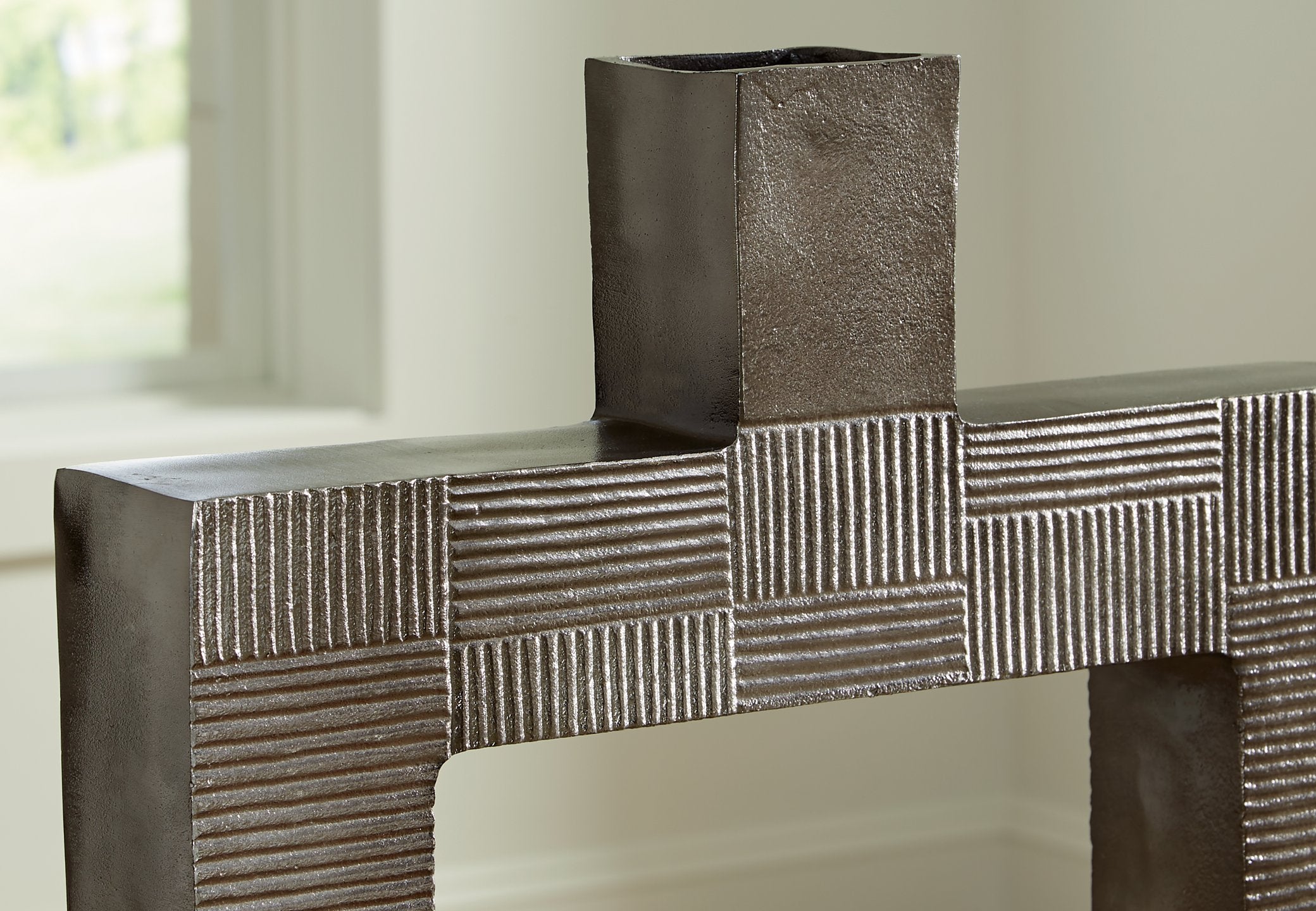 Wrengrove Vase - Joseph's Furniture (East Orange, NJ)