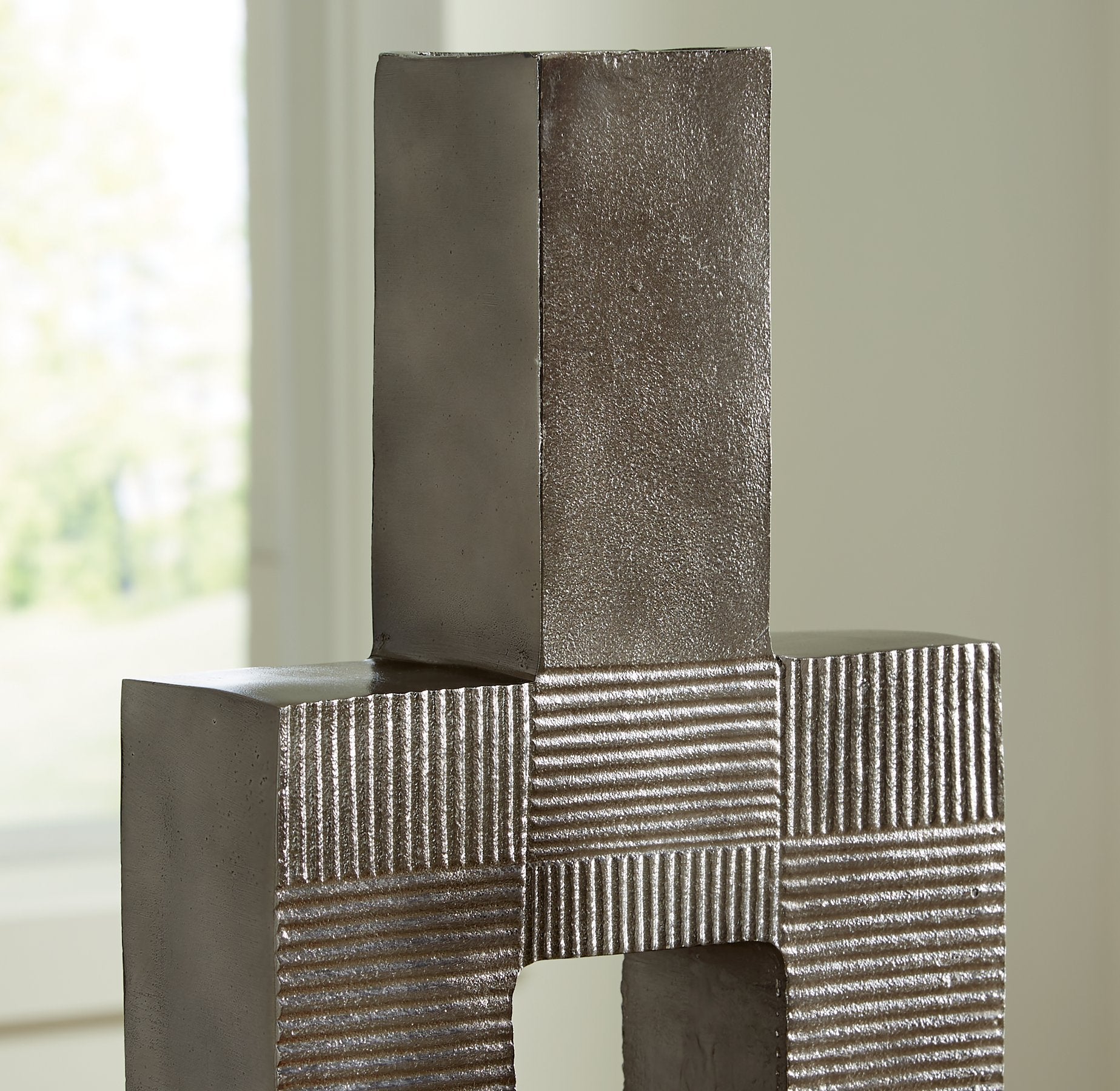 Wrengrove Vase - Joseph's Furniture (East Orange, NJ)