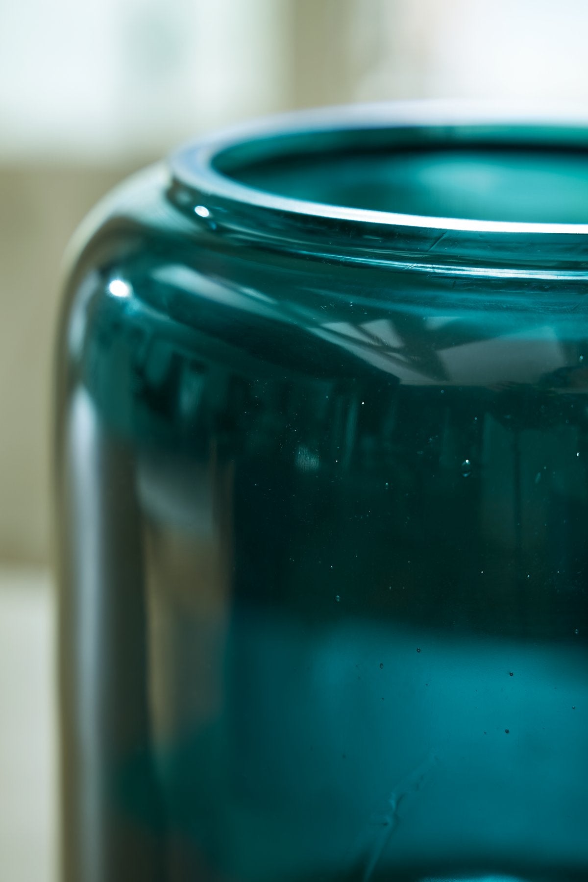 Inisland Vase - Joseph's Furniture (East Orange, NJ)