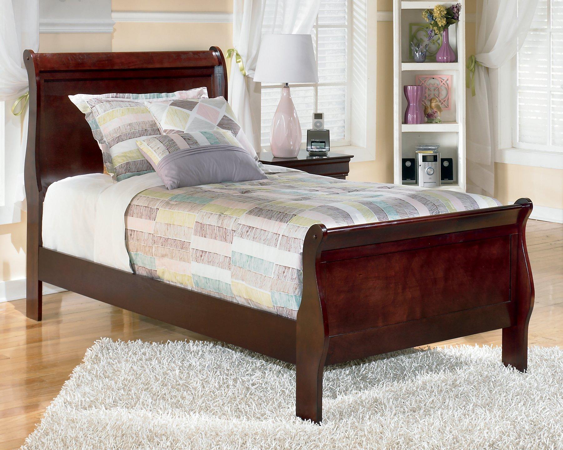 Alisdair Bedroom Set - Joseph's Furniture (East Orange, NJ)