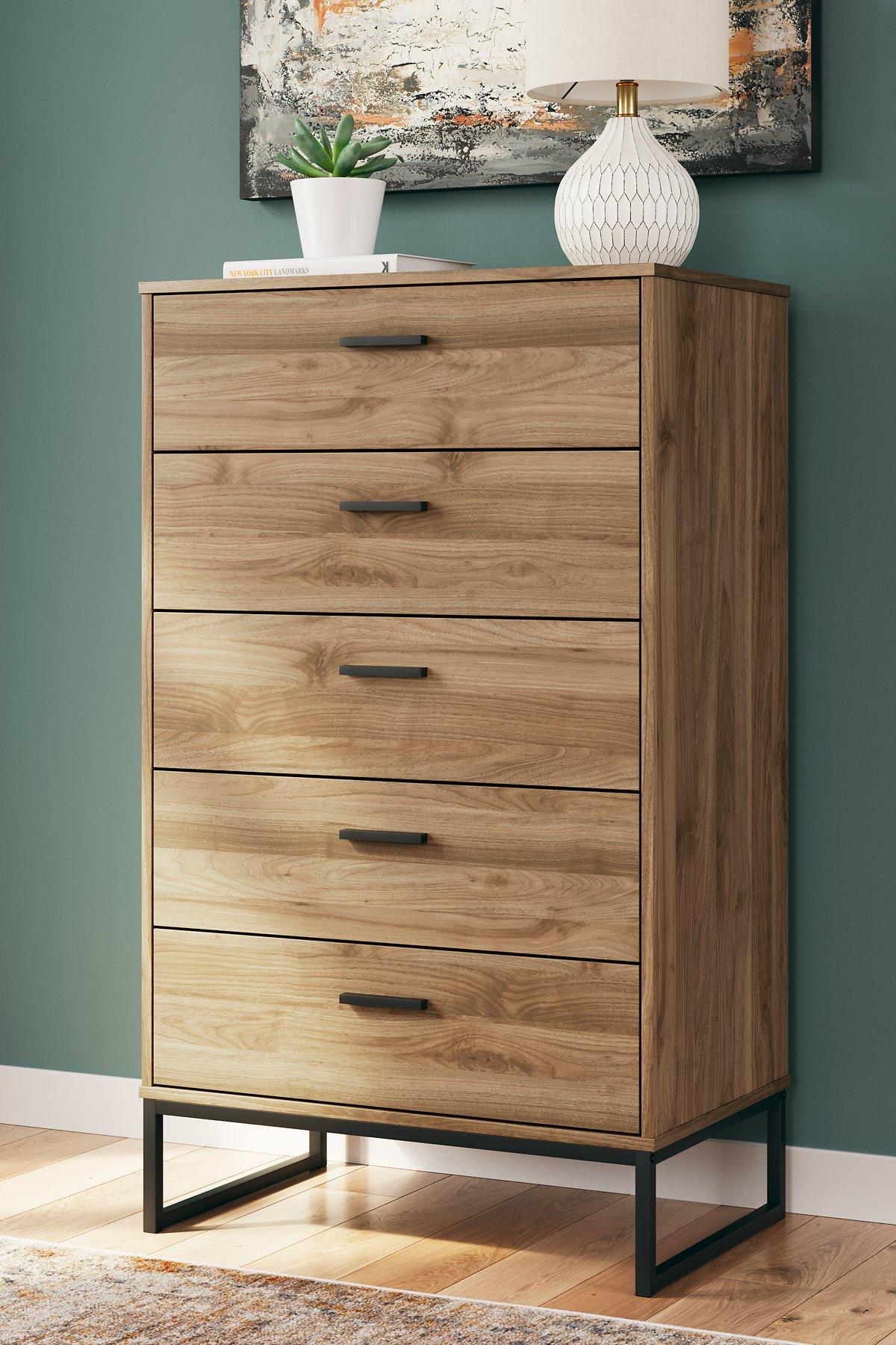 Deanlow Chest of Drawers - Joseph's Furniture (East Orange, NJ)