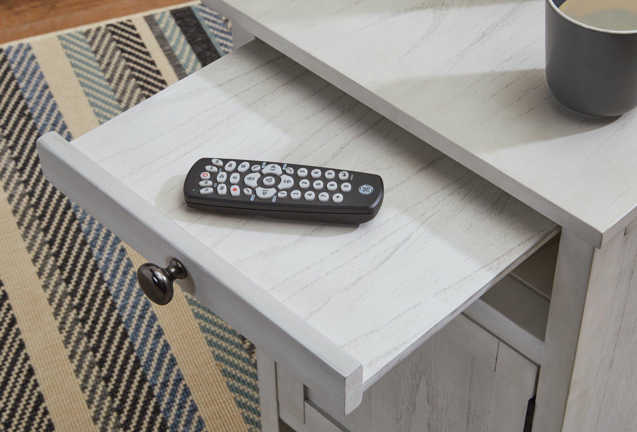 Treytown Chairside End Table - Joseph's Furniture (East Orange, NJ)