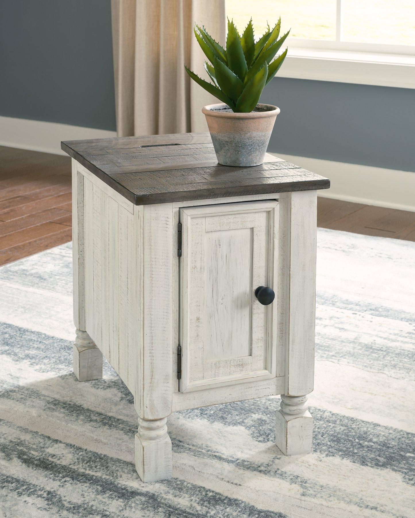Havalance Chairside End Table - Joseph's Furniture (East Orange, NJ)