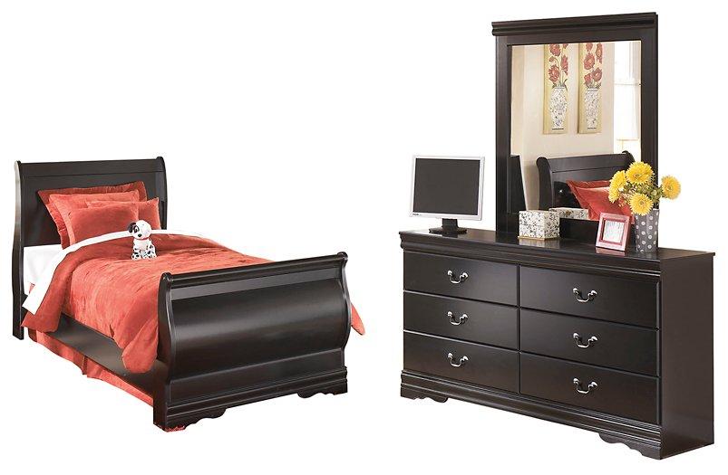 Huey Vineyard Bedroom Set - Joseph's Furniture (East Orange, NJ)