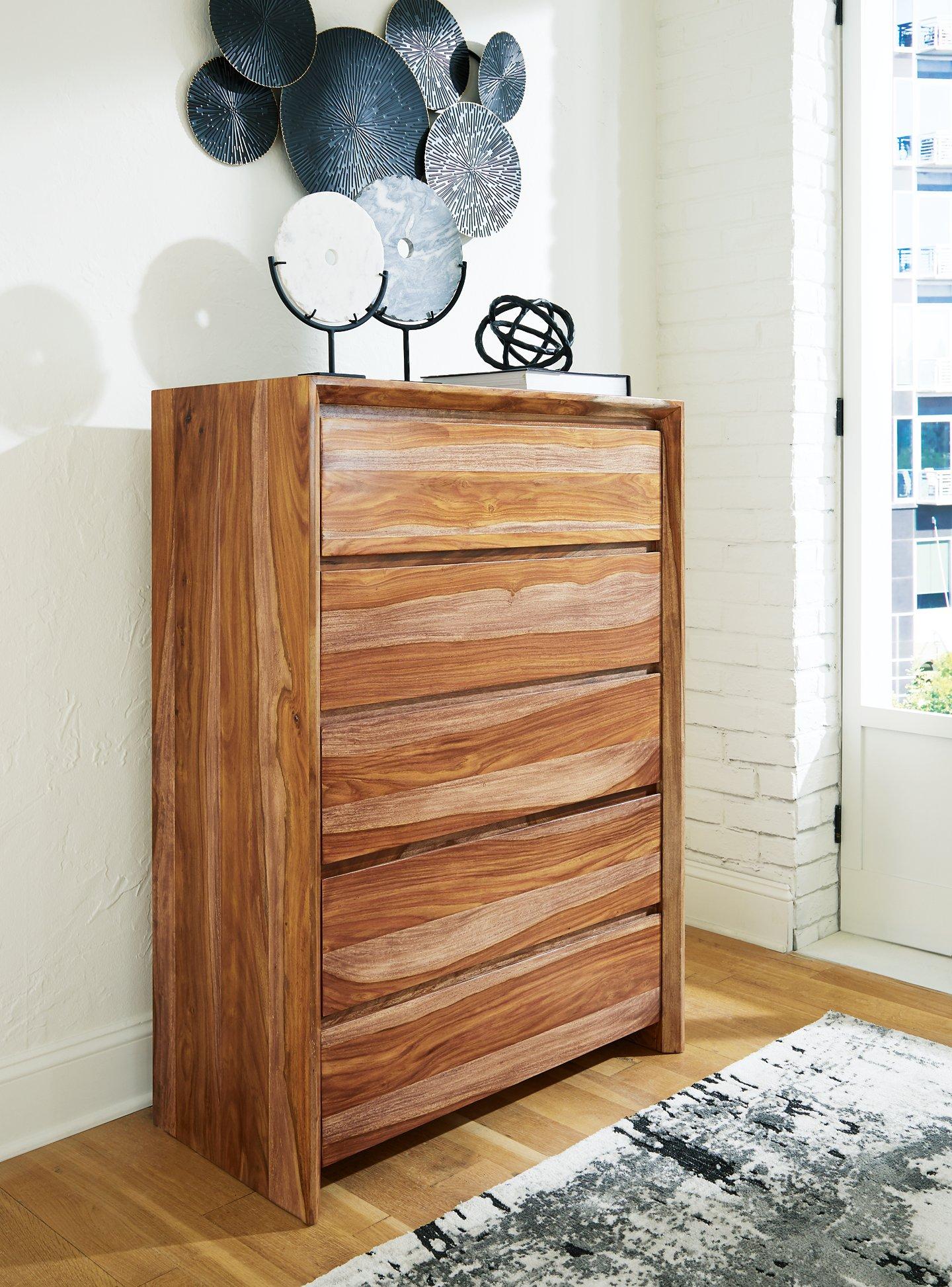 Dressonni Chest of Drawers - Joseph's Furniture (East Orange, NJ)
