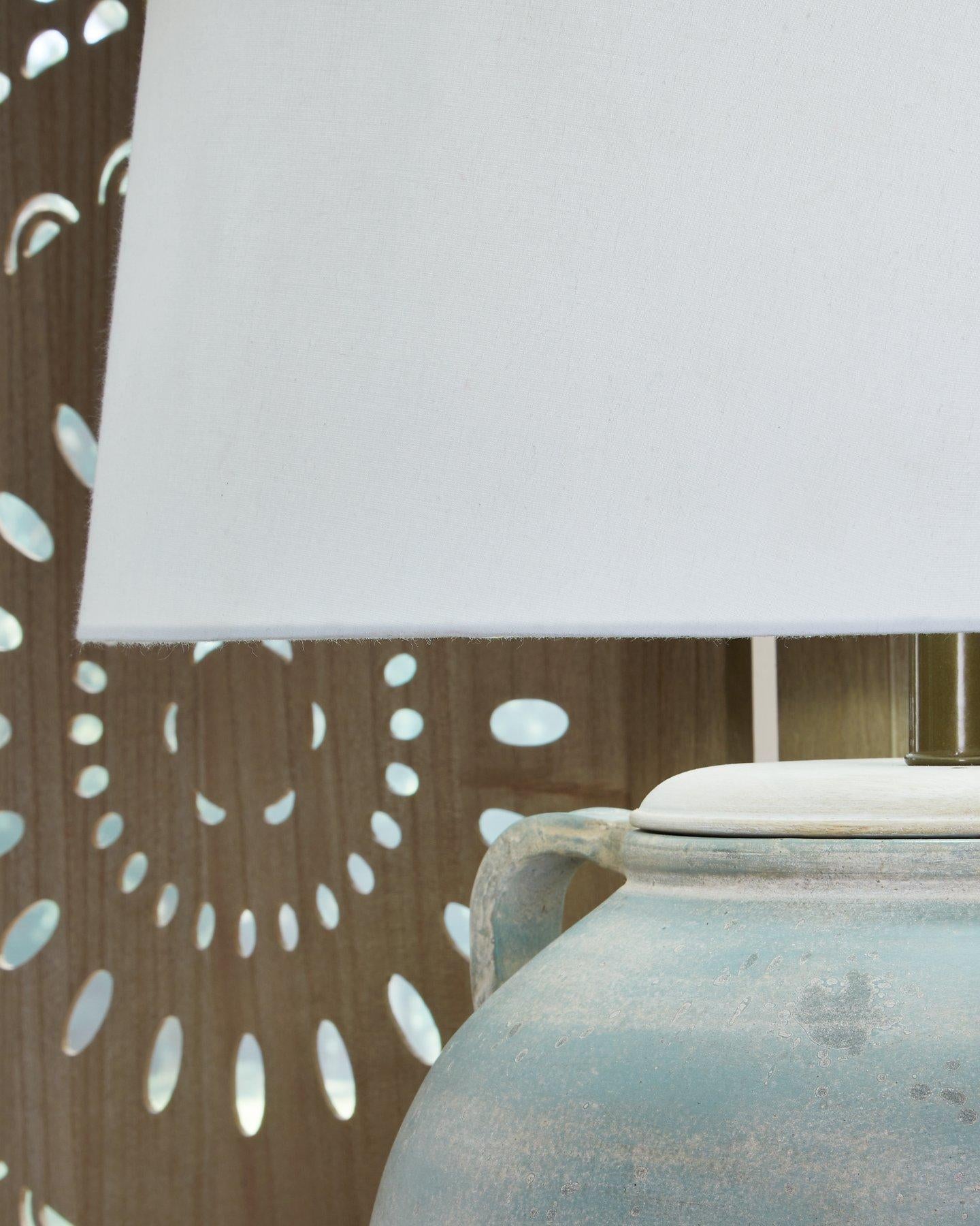 Shawburg Lamp Set - Joseph's Furniture (East Orange, NJ)