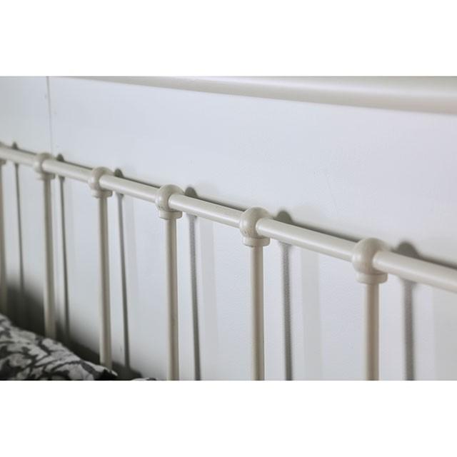 IRIA Vintage White Cal.King, E.King, & Full Bed - Joseph's Furniture (East Orange, NJ)