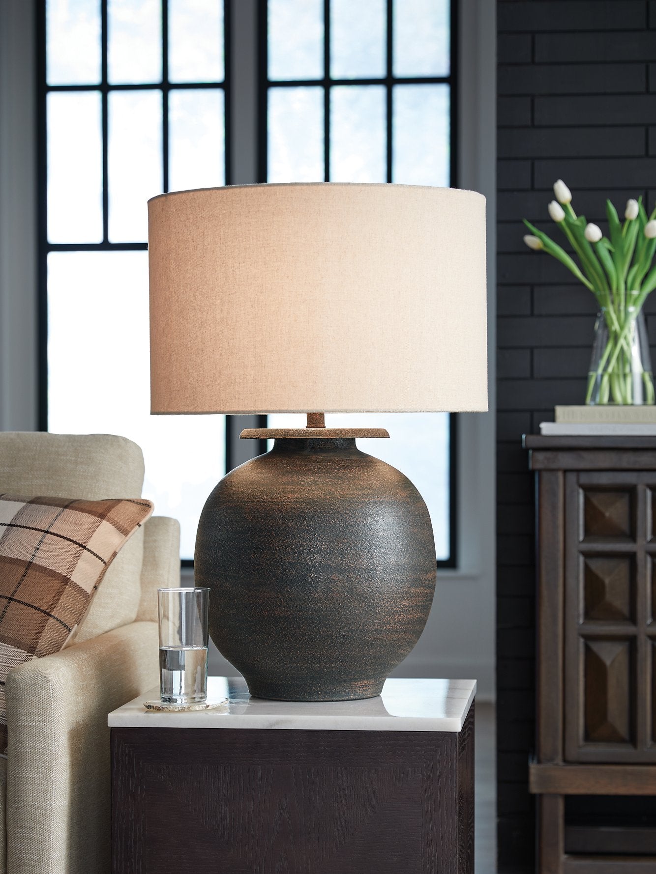 Carlenbury Table Lamp - Joseph's Furniture (East Orange, NJ)