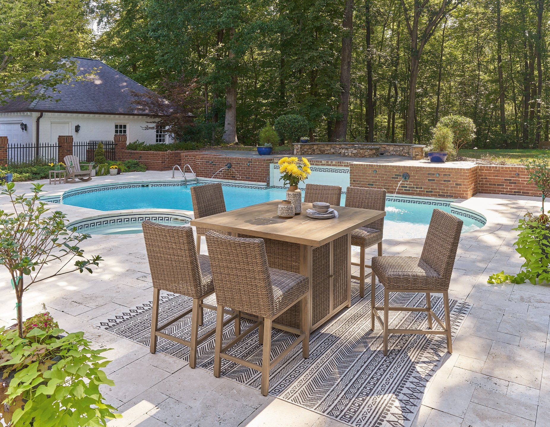 Walton Bridge Outdoor Dining Set - Joseph's Furniture (East Orange, NJ)