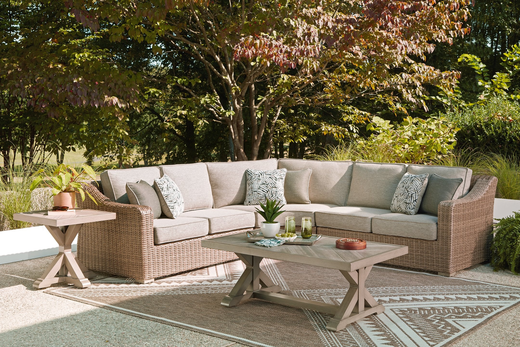 Laguna Heights Outdoor Sectional - Joseph's Furniture (East Orange, NJ)