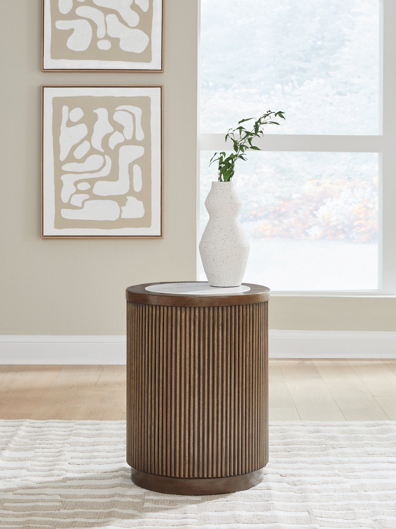 Hadonna End Table - Joseph's Furniture (East Orange, NJ)
