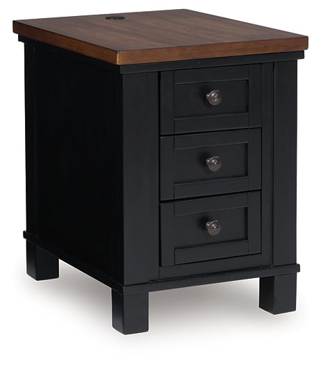 Wildenauer Chairside End Table - Joseph's Furniture (East Orange, NJ)