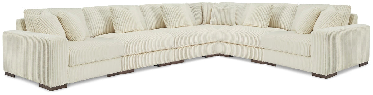 Lindyn Sectional