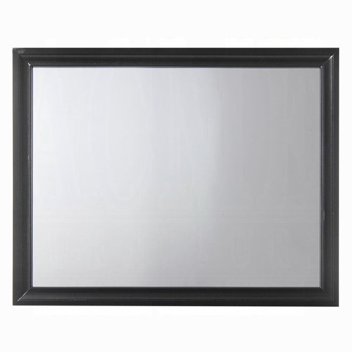 Naima Mirror