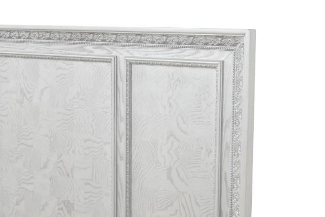 Stella Mia 4 Pc 5 Pc Queen Bedroom Set White