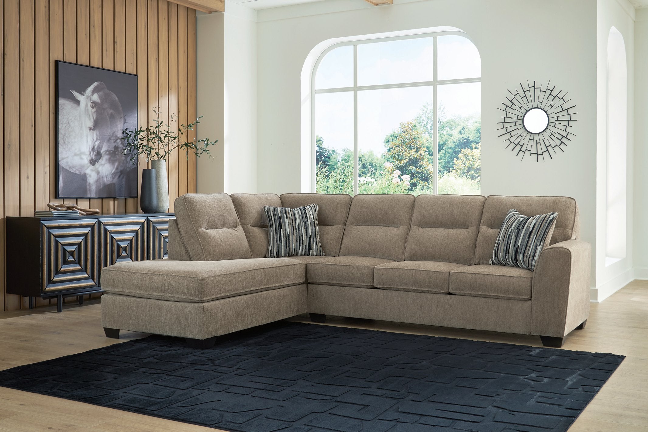 Olten Sectional with Chaise