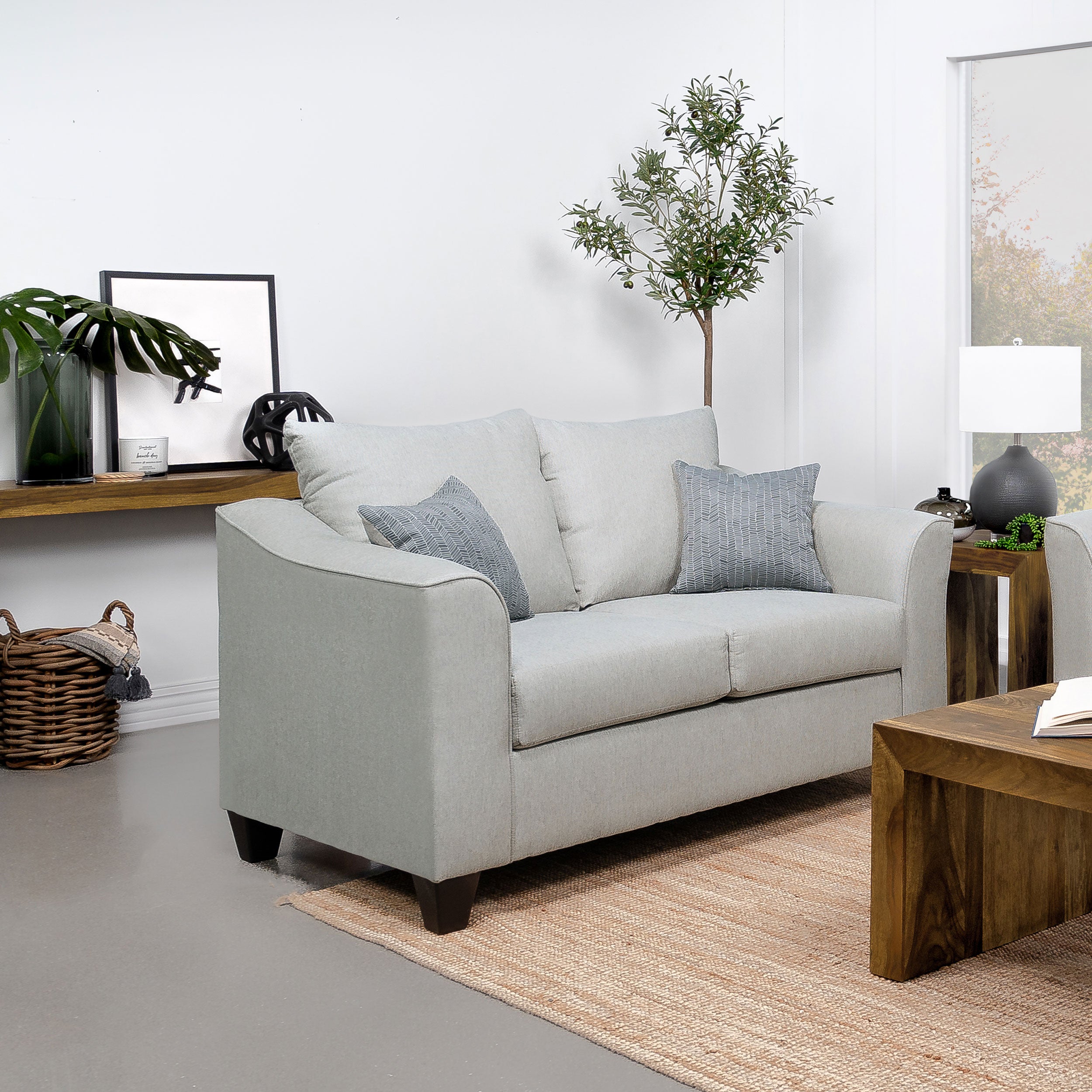 Salizar Loveseats
