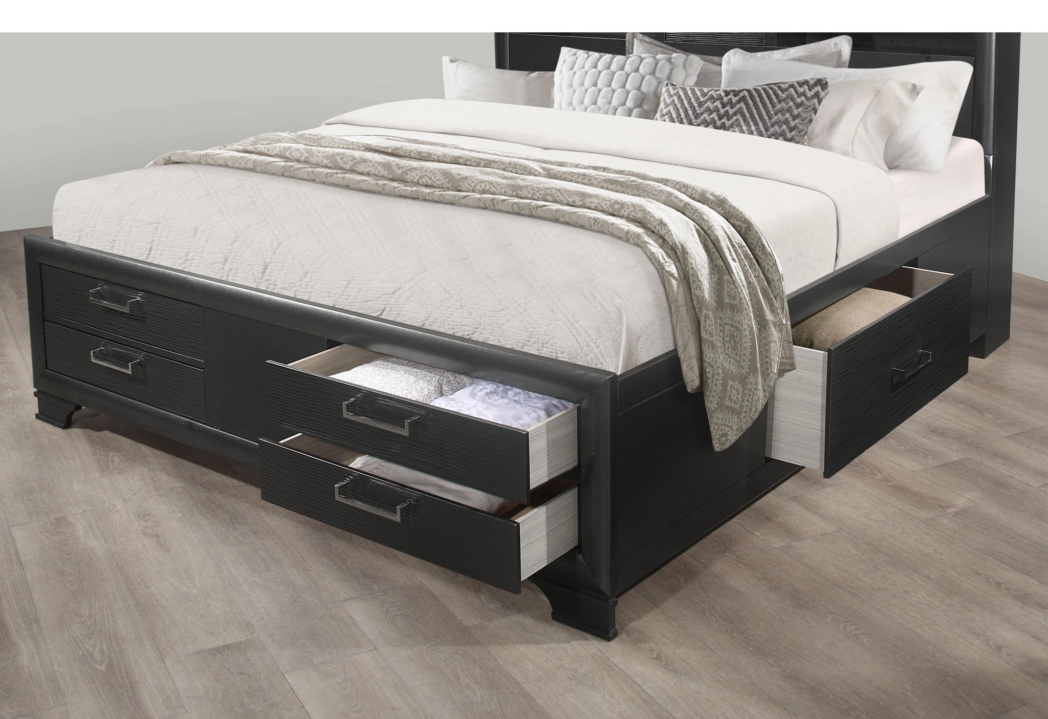 Jordyn Bed