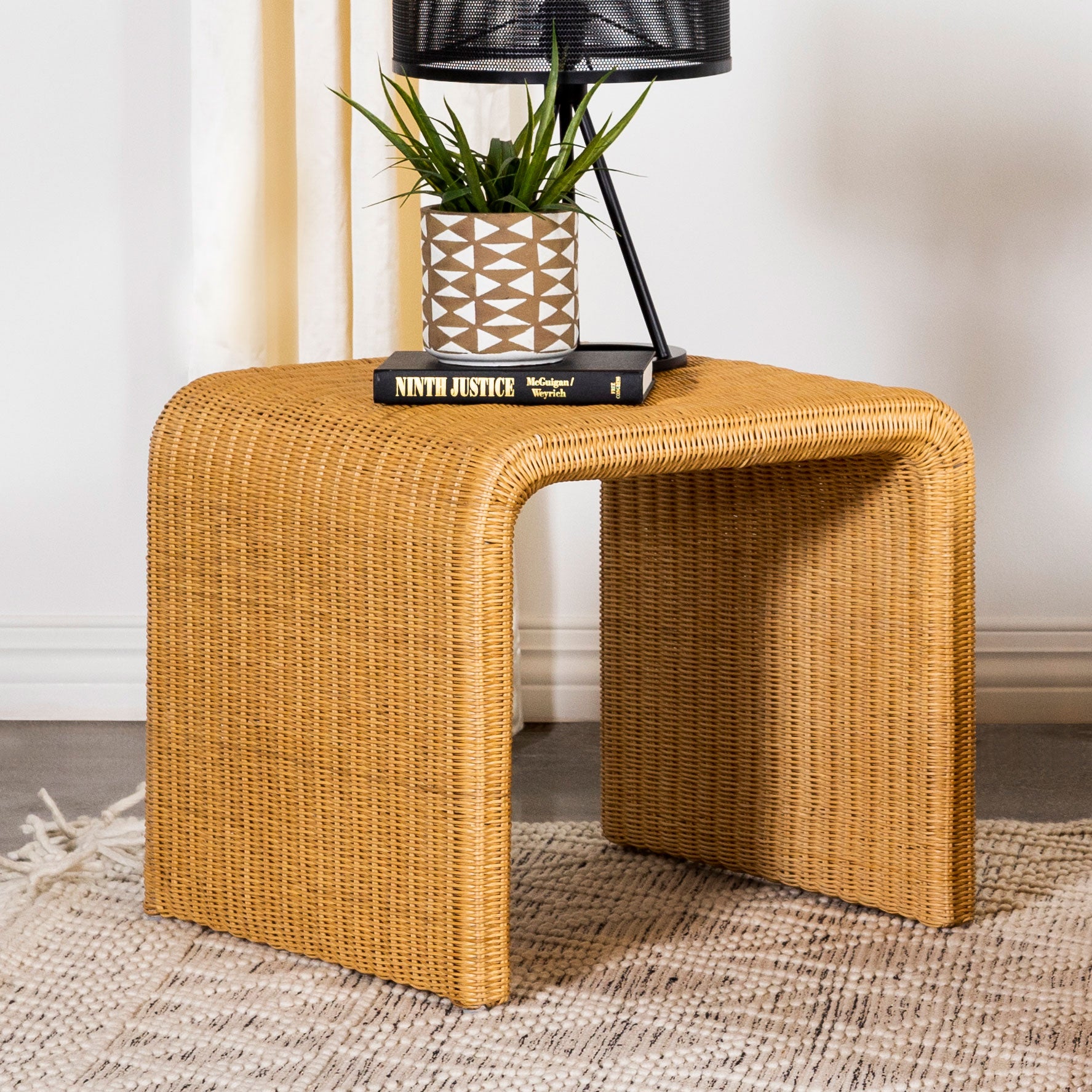 Cahya End Table - Joseph's Furniture (East Orange, NJ)