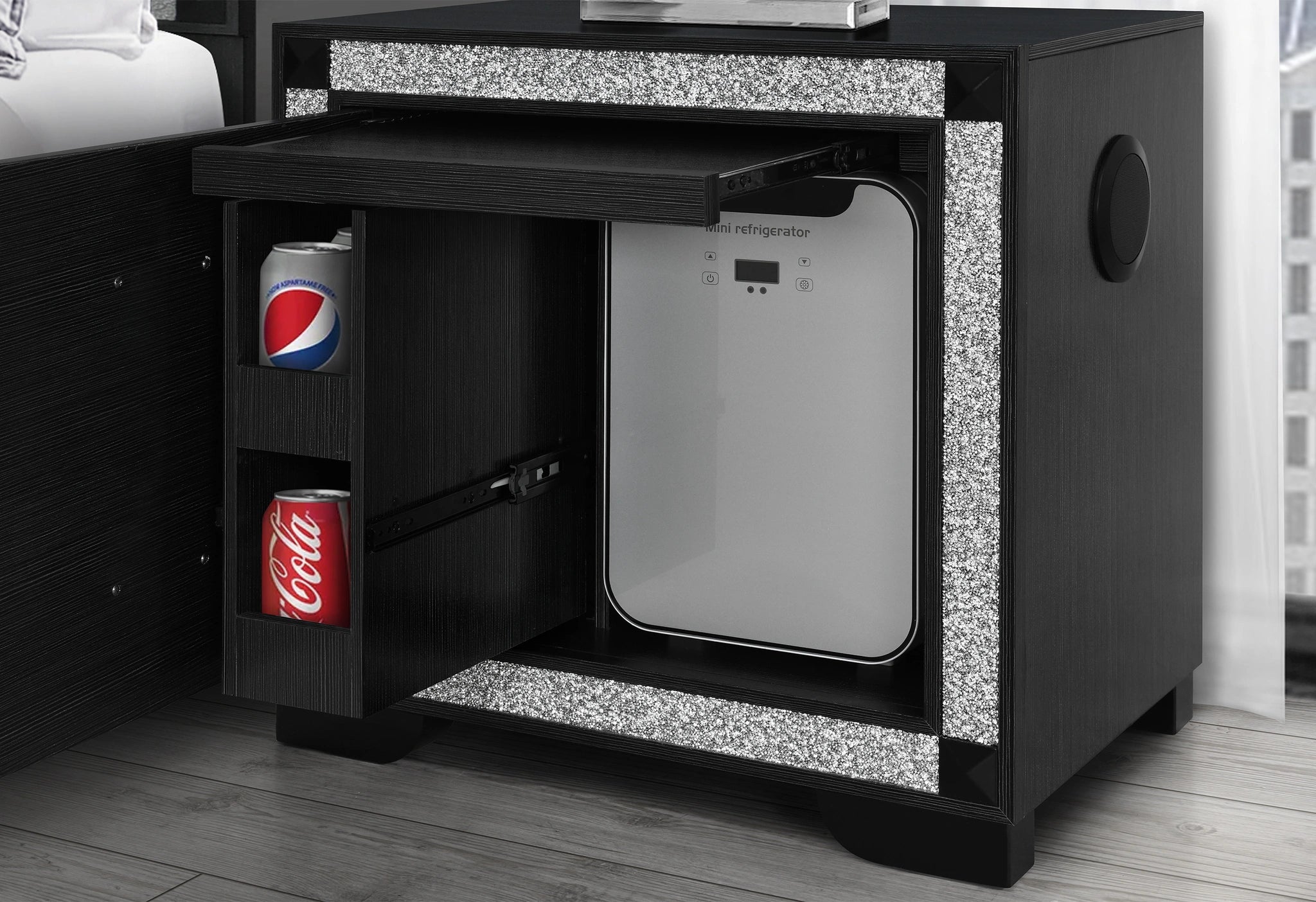 Soleil Bed Group with Cooler and Speaker