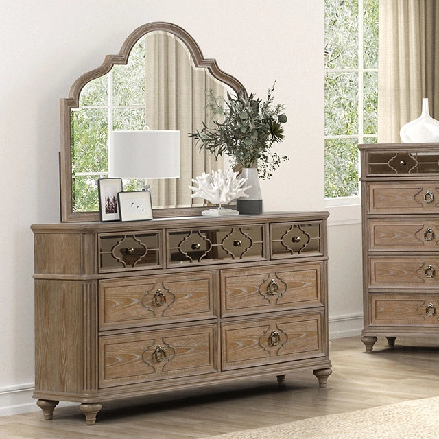 Lyris Dresser