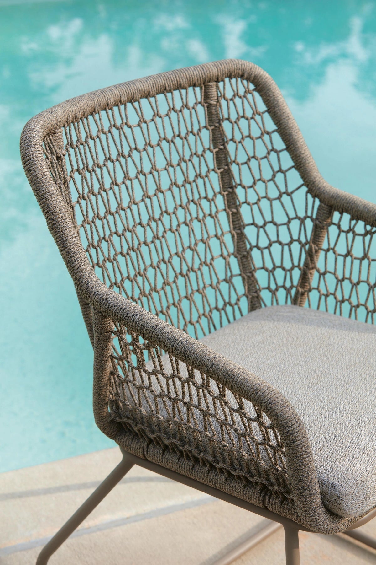Majors Beach Outdoor Table and 2 Chairs