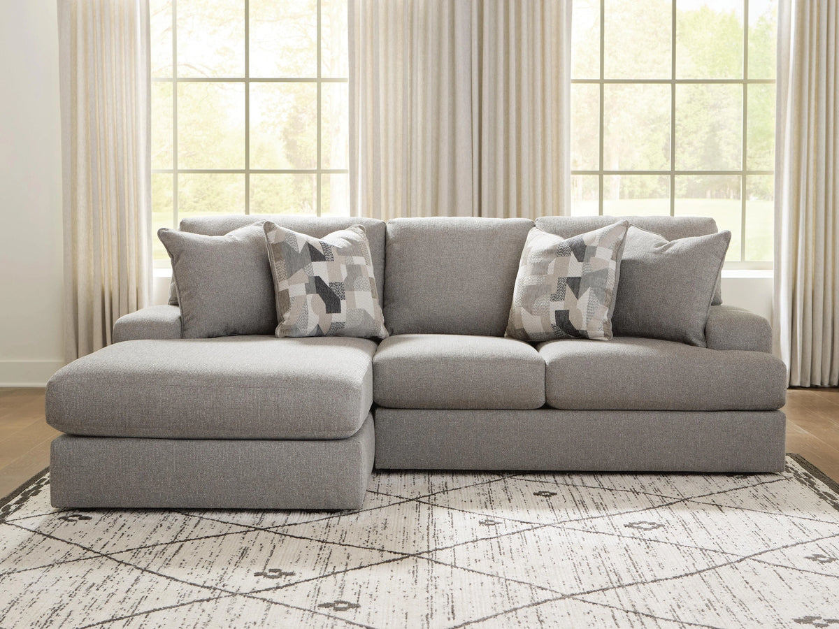 Lindon Sectional with Chaise