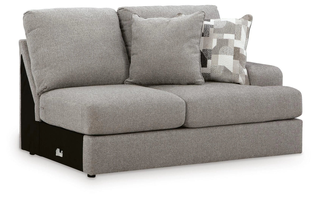 Lindon Sectional with Chaise