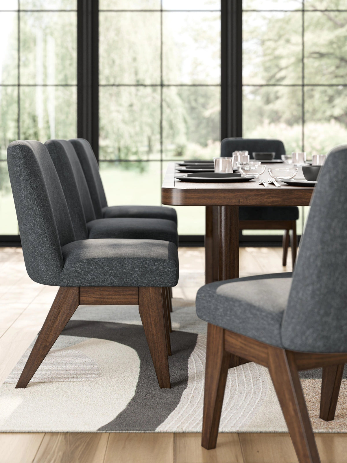 Dilenno Dining Room Set