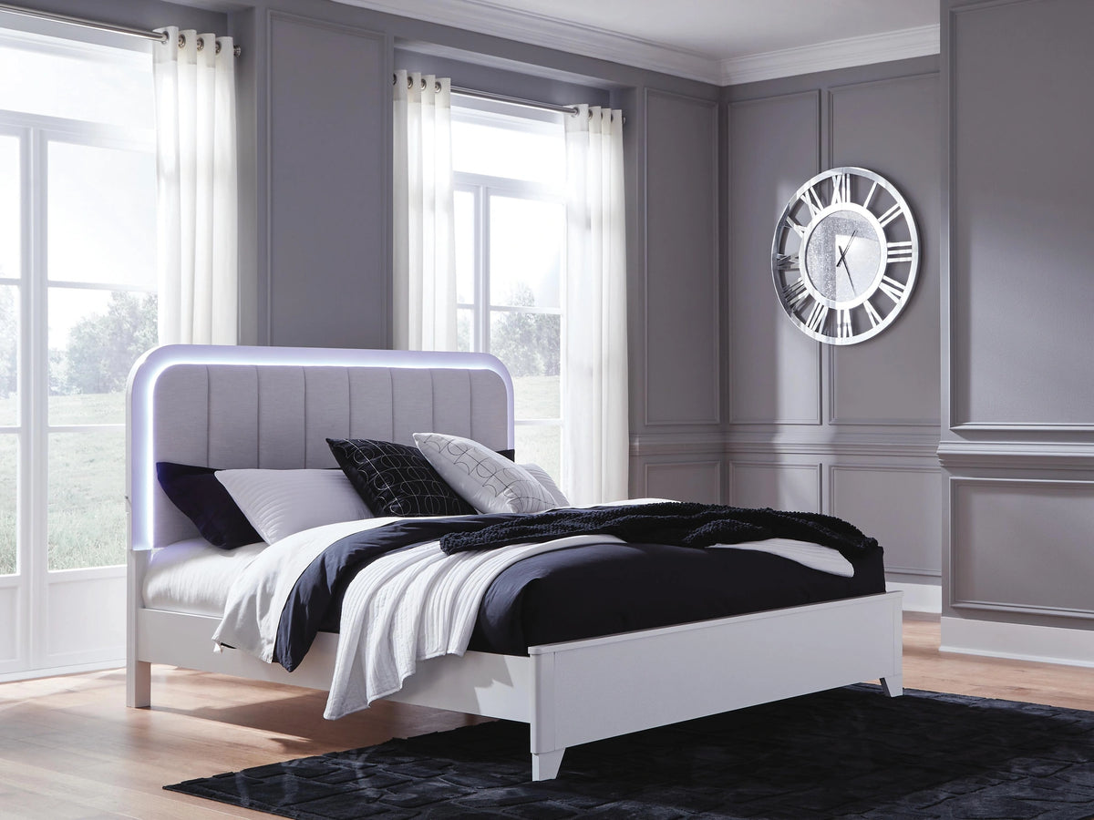 Jarlee Upholstered Bed