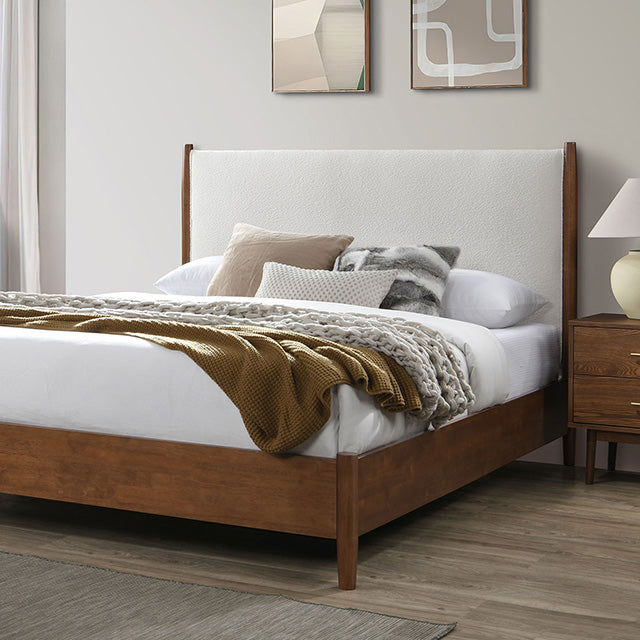 Thusis E.King Bed